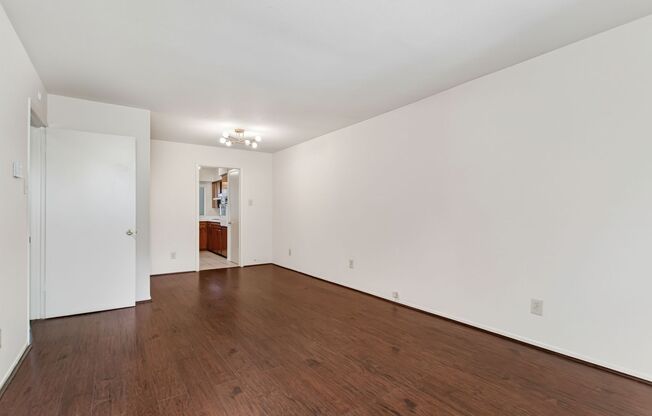 2 Bedroom 2 Bath with 1 Garage Space
