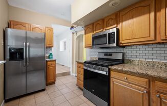 SECURE your spot TODAY and ENJOY $200 OFF the 1st 3 MONTHS of rent if signed lease by 10/30/24! SPACIOUS 3 BEDROOM, 1.5 BATH IN PITTSBURGH AVAILABLE NOW!