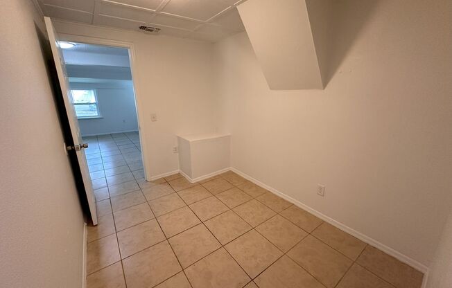 1 bed, 1 bath, $1,095