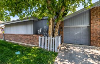 Newly remodeled 3 Bedroom 2.5 Bathroom Townhome in Central Boulder