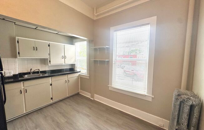 1 bed, 1 bath, 573 sqft, $895, Unit 3