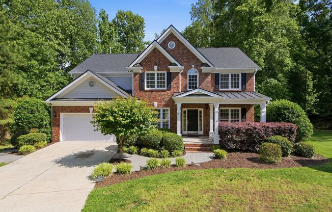 Gorgeous and Spacious 5 Bedroom Home, Cul-de-sac lot, Vaulted Ceilings, Large Backyard, Stunning Hardwoods!
