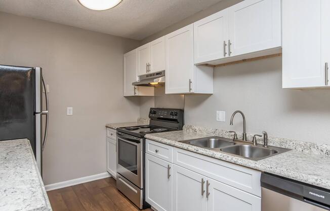 2 beds, 1 bath, 950 sqft, $1,250