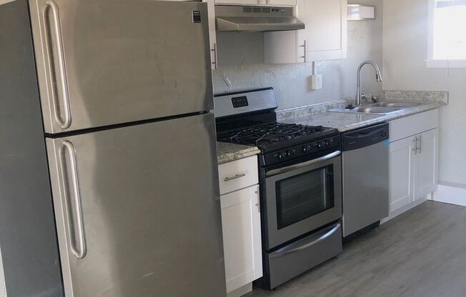 Studio, 1 bath, 240 sqft, $899, Unit 8