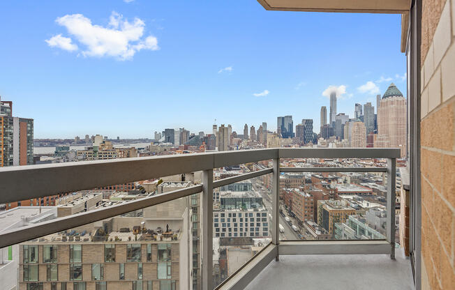 1 bed, 1 bath, 679 sqft, $4,800, Unit 25H