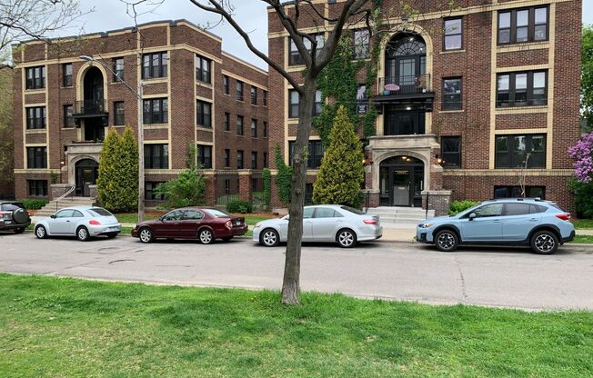 Powderhorn Terrace East