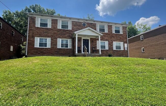 3104 Springfield Dr