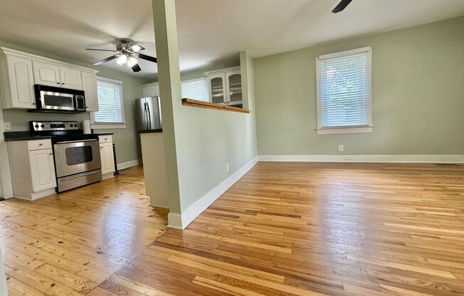 3 beds, 1 bath, $2,750