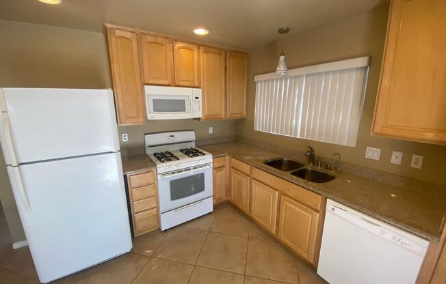 Silverado Ranch Area: Delightful single story 3 bed/2 bath home with tile flooring throughout!