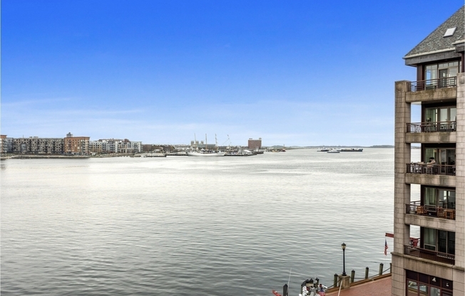 2 Battery Wharf