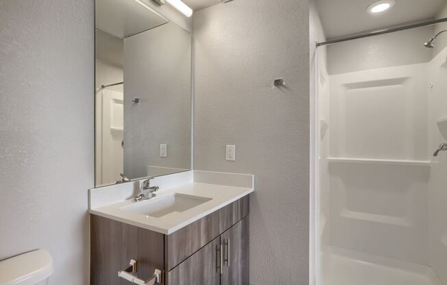 4 beds, 4 baths, 1,094 sqft, $2,900, Unit 406