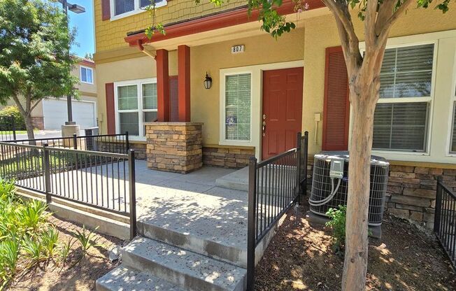 Welcome home to this beautifully designed 3 bedroom, 2.5 bath condo nestled in a great Redlands community!