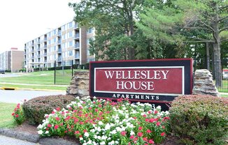 Wellesley House Apartments