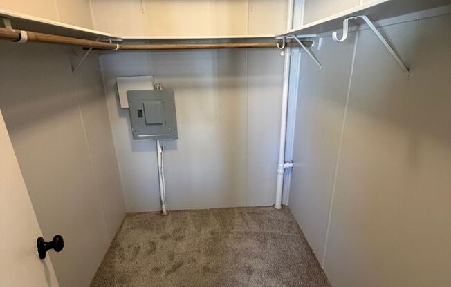 2 beds, 2 baths, 1,080 sqft, $3,650, Unit 06