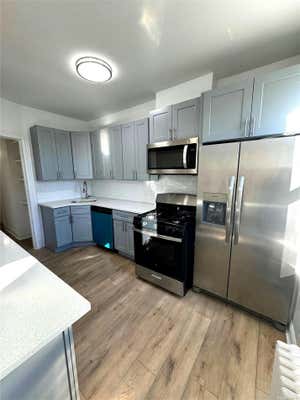 3 beds, 1 bath, $3,150, Unit 2