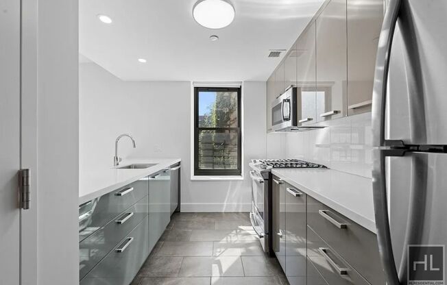 2 beds, 1 bath, 1,204 sqft, $4,100, Unit 221A