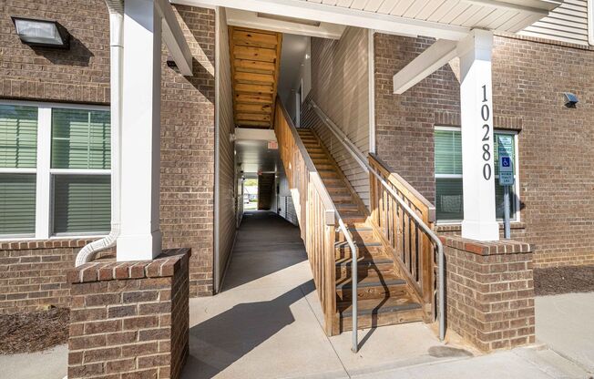 BEAUTIFUL 3BD 2.5 BTH Apartment home RAINTREE - Ballantyne Commons Pkwy - MOVE IN SPECIAL