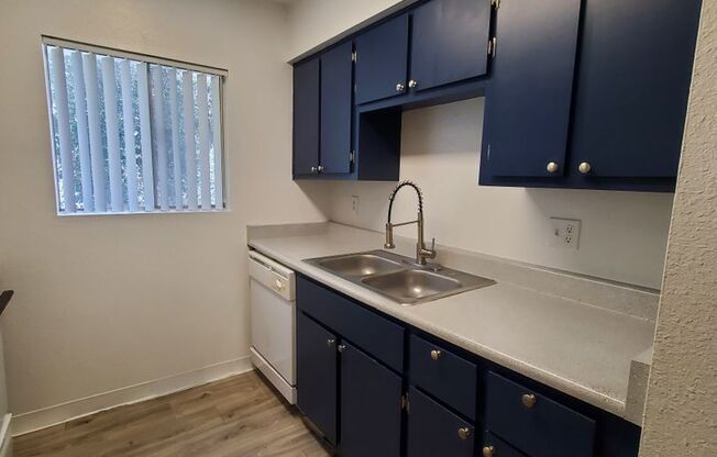 1 bed, 1 bath, 680 sqft, $1,175, Unit 328