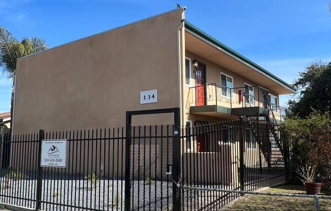 134 N Poplar Avenue