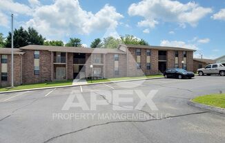 1 bed, 1 bath, 912 sqft, $1,150, Unit Unit #12