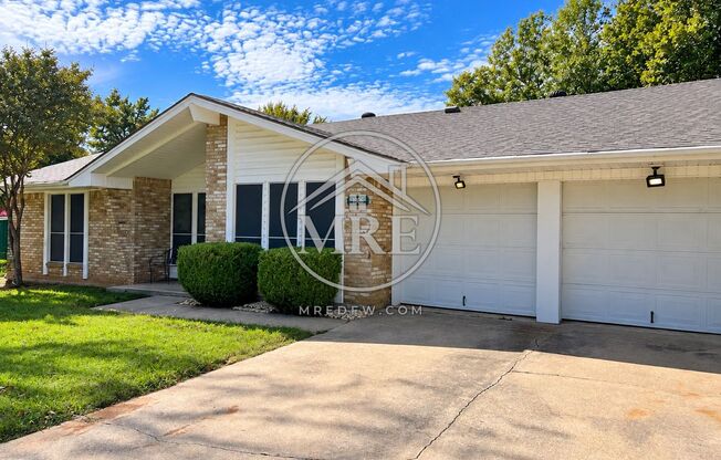 4 Bedrooms | 2 Bathrooms | 2 Car Garage | $2,000/Month - Mansfield