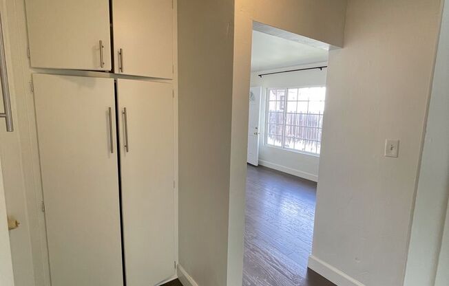 2 beds, 1 bath, $2,650