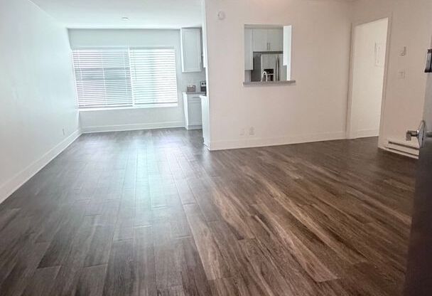 2 beds, 2 baths, 1,050 sqft, $2,995, Unit 20