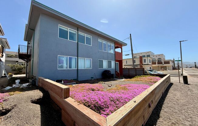 1 Paloma Ave
