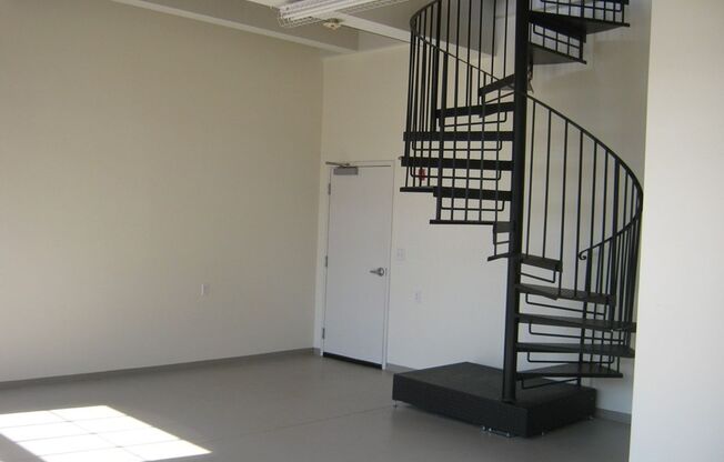 Studio, 1 bath, 1,287 sqft, $2,274, Unit 132
