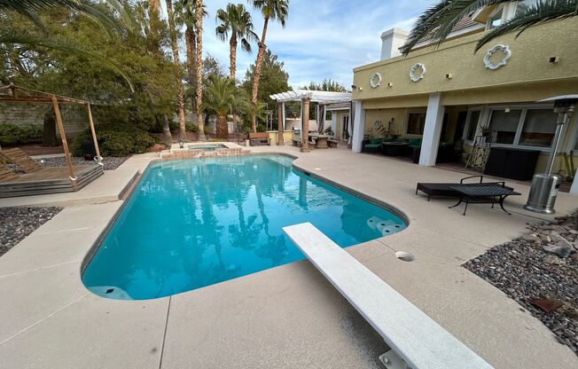 Beautiful 4-Bedroom, 3-Bathroom Home in Tucson Trails near Summerlin, Las Vegas.