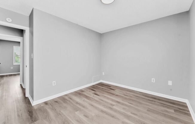 2 beds, 1.5 baths, 1,600 sqft, $1,295