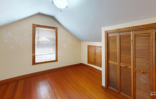 4 beds, 2 baths, 1,600 sqft, $4,795, Unit 2