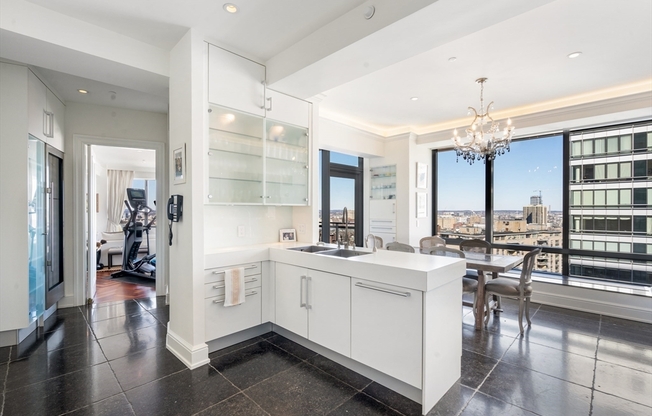 3 beds, 4.5 baths, 3,246 sqft, $35,000, Unit 30E