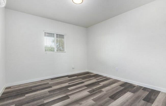 1 bed, 1 bath, 600 sqft, $1,300, Unit 20