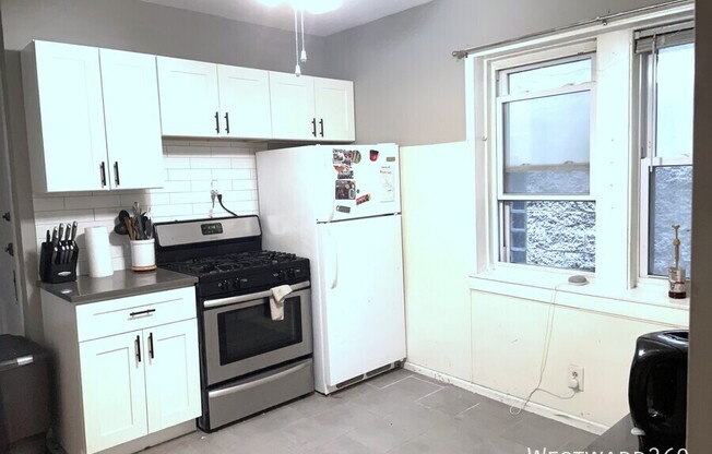 1019 N PAULINA