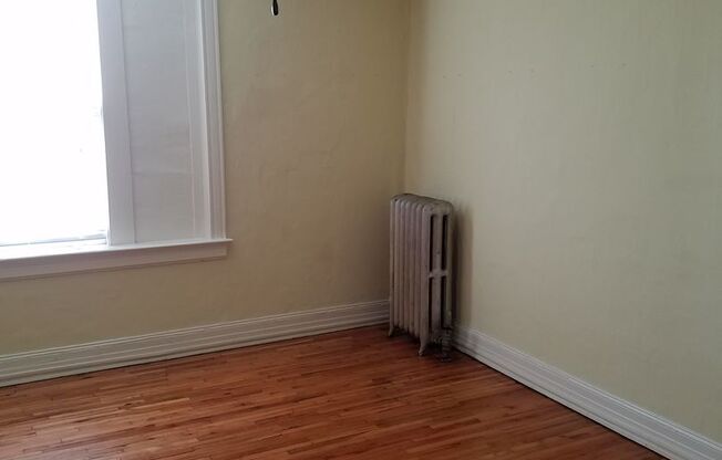 1 bed, 1 bath, 600 sqft, $875, Unit D2