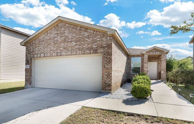 Luxurious Move-In Ready Home with Versatile Living Spaces
