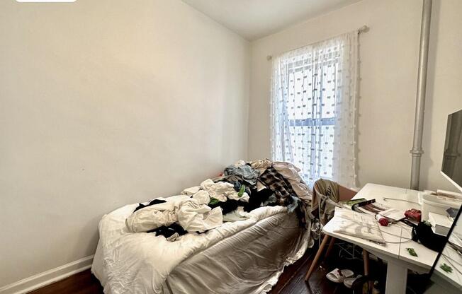 40 W 127 ST