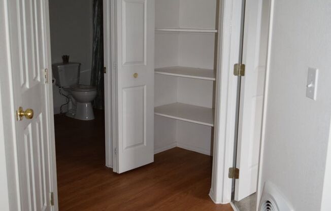 1 bed, 1 bath, 675 sqft, $995, Unit BW0327