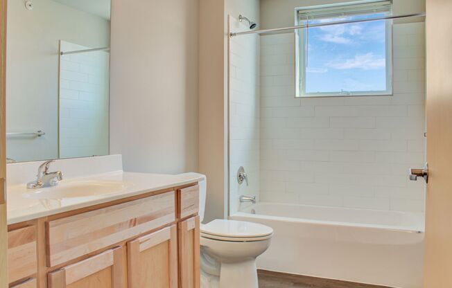 2 beds, 2 baths, 1,120 sqft, $1,600, Unit 301