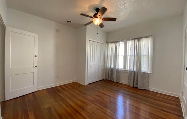 2 beds, 1 bath, $1,695