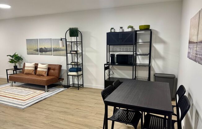 1 bed, 1 bath, 540 sqft, $2,200, Unit 104