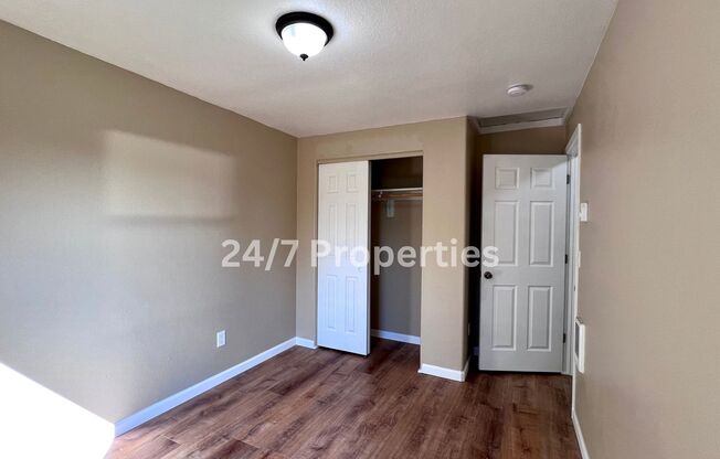 3 beds, 2.5 baths, $2,600