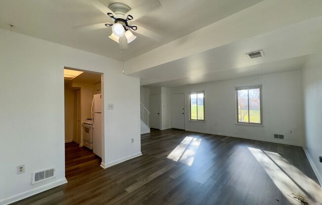 Charming 3 Bedroom/1 Bathroom Home in Rosedale, MD!