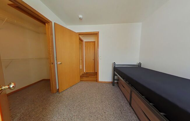 3 beds, 2 baths, $3,600, Unit CV 1002-K