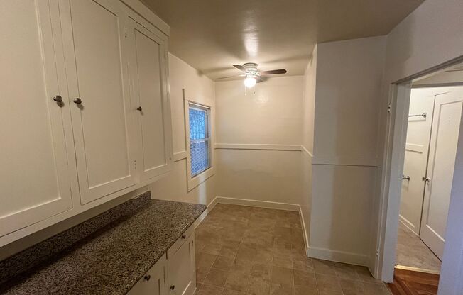 1 bed, 1 bath, 732 sqft, $2,300, Unit 1940