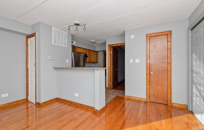 3148-50 W. Marquette