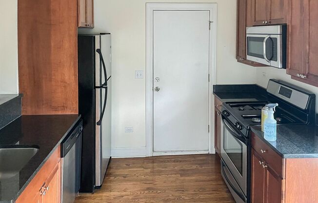 1 bed, 1 bath, 449 sqft, $2,195, Unit 3808S-3W