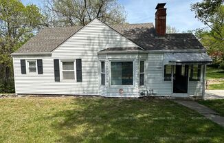 Charming 3 Bed 1 Bath Home in KCMO