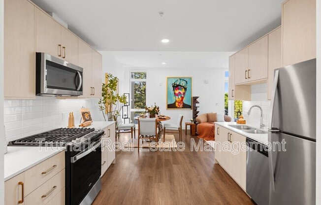 218 N EL MOLINO AVE